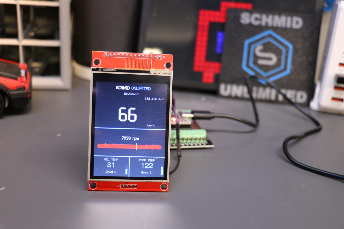 RevBoard TFT Display mit km/h und RPM